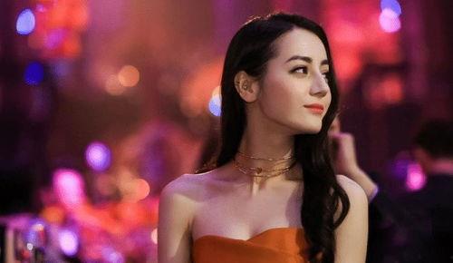 圈内爆料迪丽热巴恋情,甜蜜恋情引粉丝热议